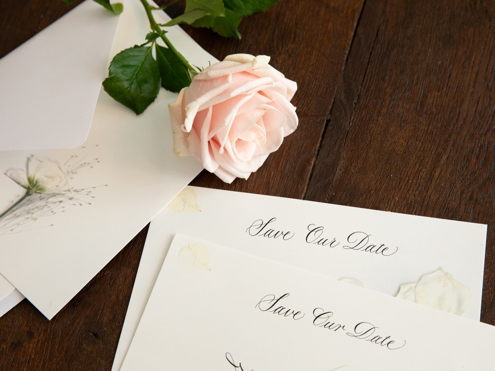 Pétalia botanical Save the Date cards with a fresh rose